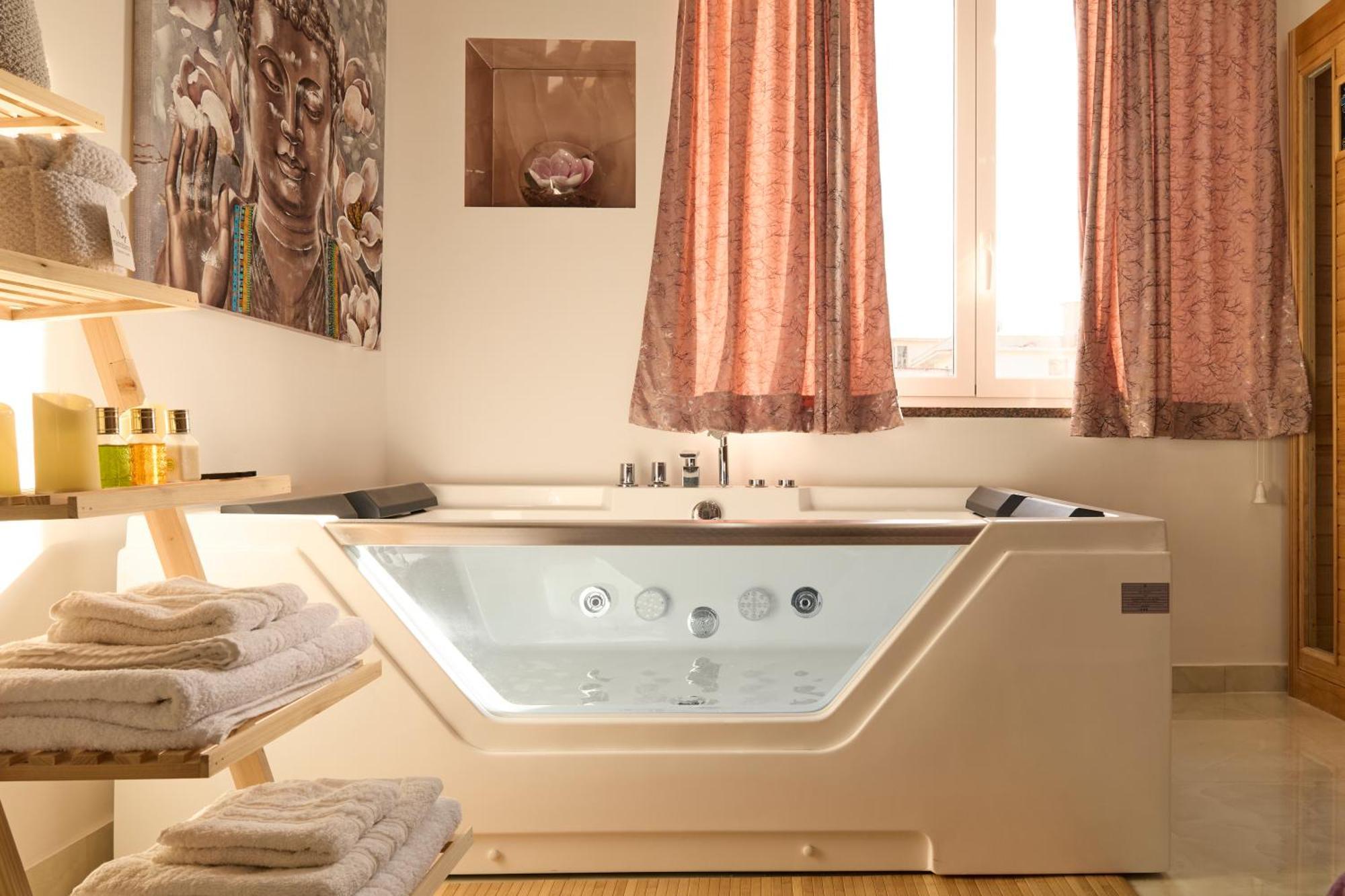 Napoli Central Lumina Suites Екстериор снимка