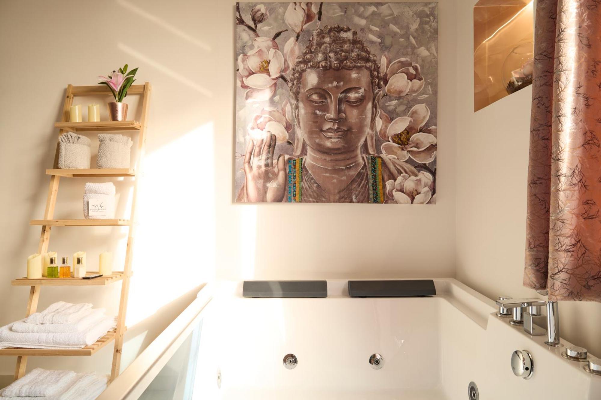 Napoli Central Lumina Suites Екстериор снимка
